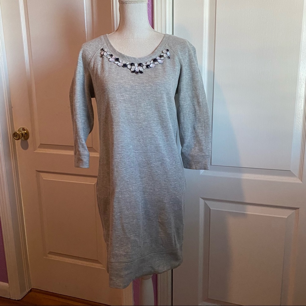 Ann Taylor WOMEN'S Grey Embellished Sleeve Sweater M - Picture 1 of 6